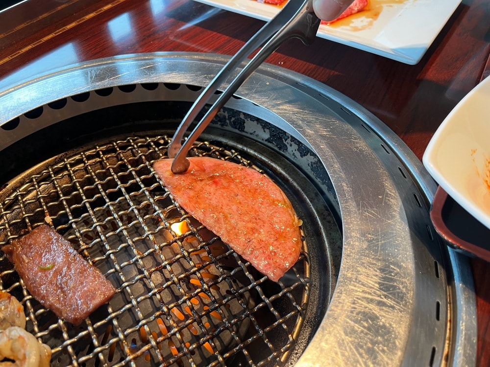 【沖繩美食推薦】敘敘苑燒肉歌町店．日本人氣高品質燒肉店，和牛、牛舌極美味！
