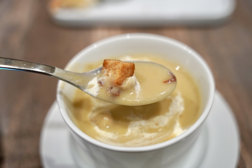 【青埔美食推薦】Angel 371西餐廳，美味板腱骰子牛、櫻桃鴨胸，氣氛與服務絕佳的聚會餐廳！