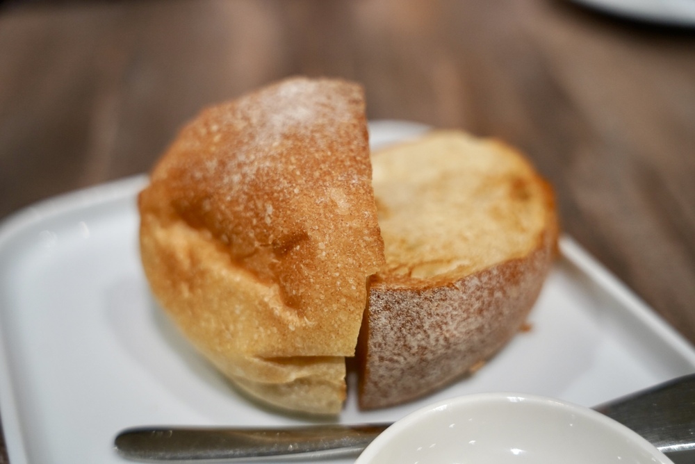 【青埔美食推薦】Angel 371西餐廳，美味板腱骰子牛、櫻桃鴨胸，氣氛與服務絕佳的聚會餐廳！