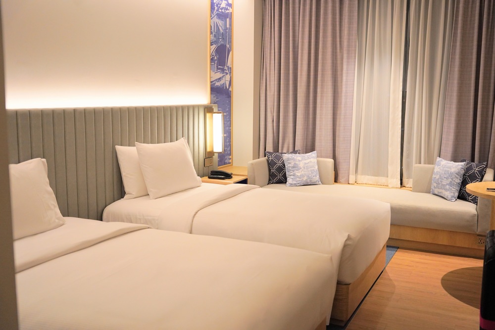 【曼谷新開幕飯店】曼谷河畔希爾頓花園飯店 Hilton Garden Inn Bangkok Riverside，Iconsiam暹羅天地、BTS一分鐘就到！河畔高空泳池24小時健身房