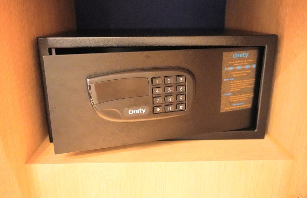 【曼谷新開幕飯店】曼谷河畔希爾頓花園飯店 Hilton Garden Inn Bangkok Riverside，Iconsiam暹羅天地、BTS一分鐘就到！河畔高空泳池24小時健身房