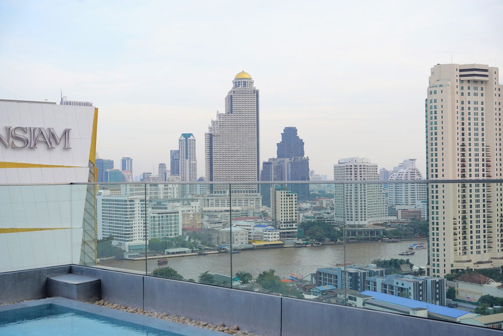 【曼谷新開幕飯店】曼谷河畔希爾頓花園飯店 Hilton Garden Inn Bangkok Riverside，Iconsiam暹羅天地、BTS一分鐘就到！河畔高空泳池24小時健身房