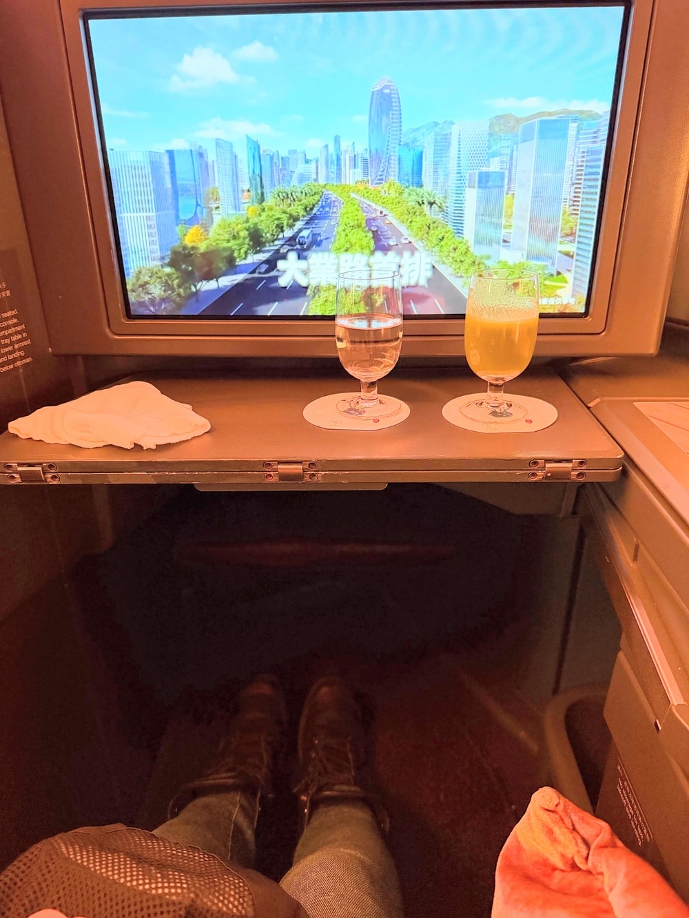 【台北-大阪】中華航空波音 777-300ER 豪華商務艙開箱