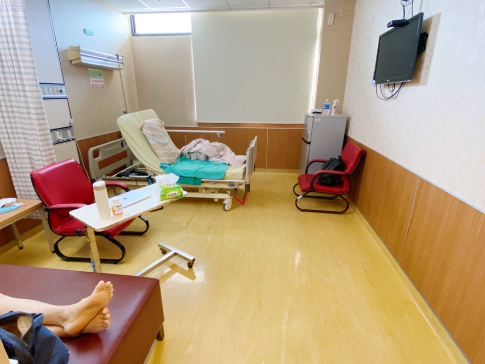 【第三次腹腔鏡手術】巧克力囊腫/子宮肌腺症檢查、住院、開刀手術實際紀錄 - 第14張圖 【第三次腹腔鏡手術】巧克力囊腫/子宮肌腺症檢查、住院、開刀手術實際紀錄