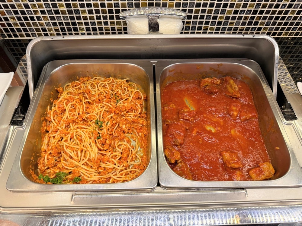 【BKK機場曼谷中華航空貴賓室VIP LOUNGE】豐富餐點隱密環境,金卡會籍免費使用貴賓室 - 第21張圖 【BKK機場曼谷中華航空貴賓室VIP LOUNGE】豐富餐點隱密環境,金卡會籍免費使用貴賓室