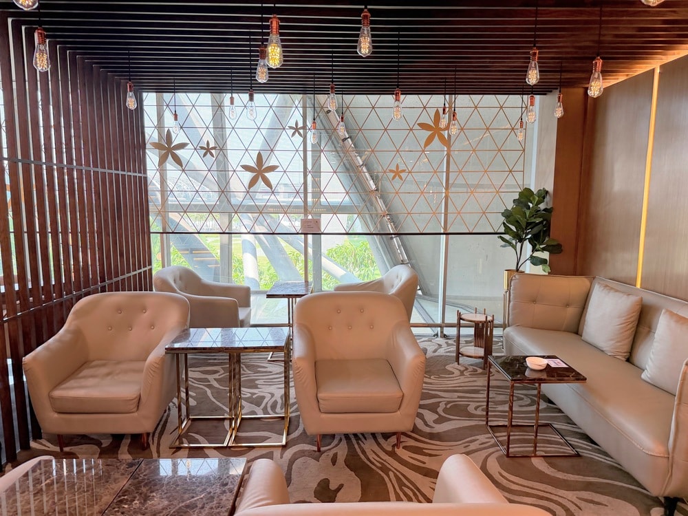 【BKK機場曼谷中華航空貴賓室VIP LOUNGE】豐富餐點隱密環境,金卡會籍免費使用貴賓室 - 第8張圖 【BKK機場曼谷中華航空貴賓室VIP LOUNGE】豐富餐點隱密環境,金卡會籍免費使用貴賓室