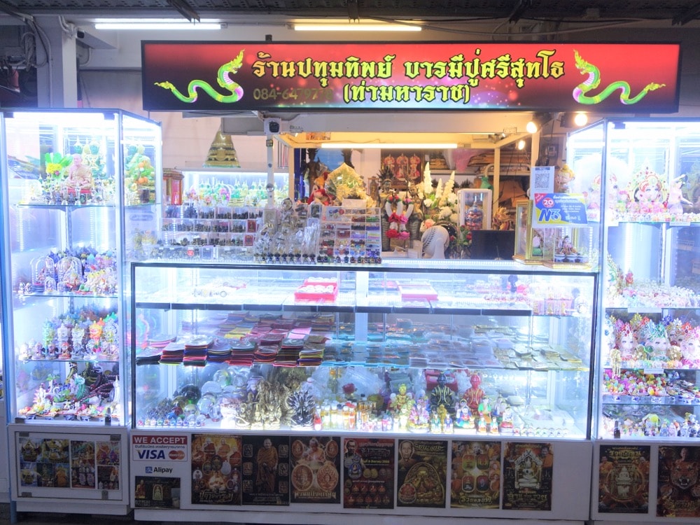 【Tha Maharaj 碼頭文青市集】曼谷瑪哈拉河畔市集,悠閒老城區散步景點 - 第28張圖 曼谷Tha Maharaj文青碼頭市集夜市。曼谷瑪哈拉碼頭市集景點介紹