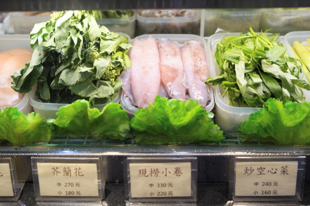 【喫飯食堂】永康街美食小吃推薦，必點招牌煎豬肝、封肉，喫飯食堂心得評價